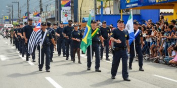 Hasteamento das Bandeiras, desfile cívico-militar e shows são as atrações do aniversário