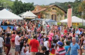 Carnaval de Sabaúna pode passar por mudanças no próximo ano