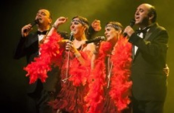 Trovadores Urbanos em "Música no Escuro"