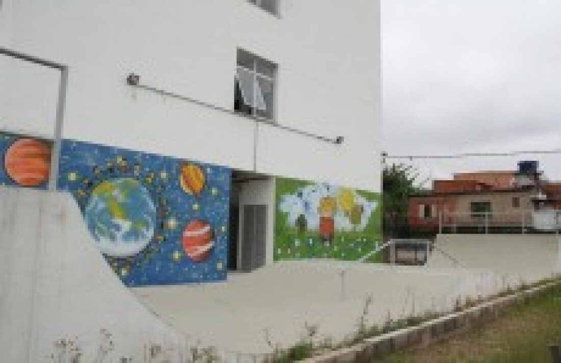 Praça de Esportes e Cultura recebe ajustes para entrega