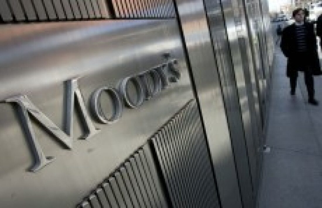 Moody's pode reduzir nota da dívida do país