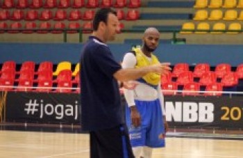 Mogi/Helbor encara o Franca no Pedrocão