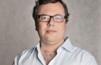 autor investe em núcleo paralelo