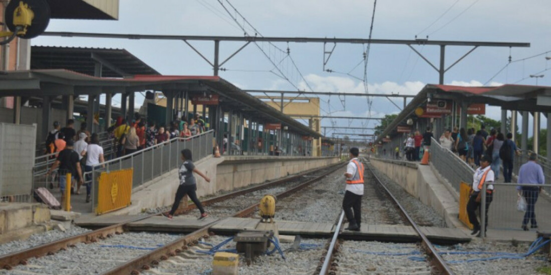 Estação Mogi da CPTM tem ação de incentivo à leitura
