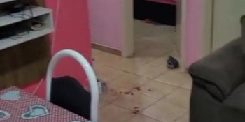 Mulher mata a mãe na frente da filha de 7 anos