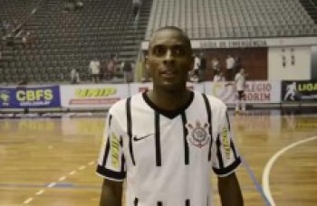 Atletas do futsal estarão em Suzano