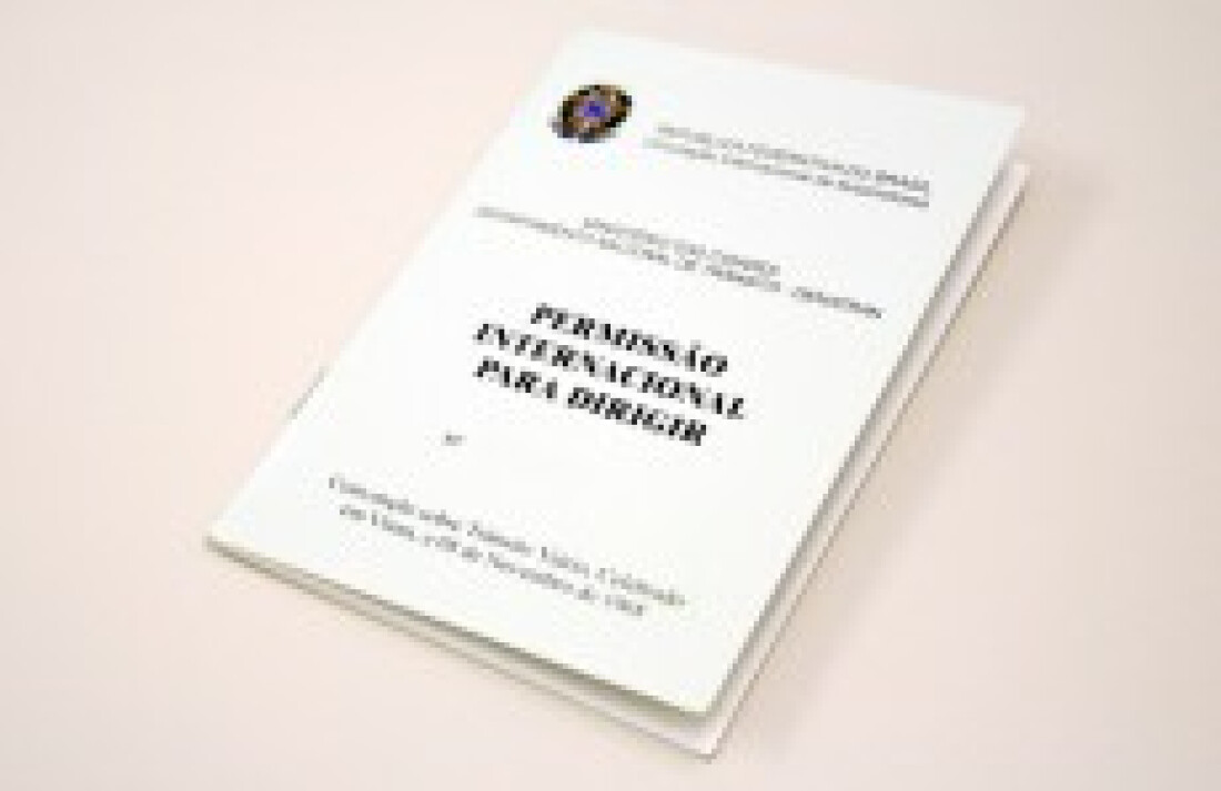 Detran.SP oferece pela internet documento para dirigir no exterior
