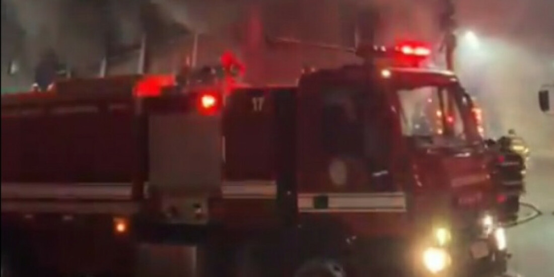 Incêndio atinge prédio comercial em Ferraz de Vasconcelos