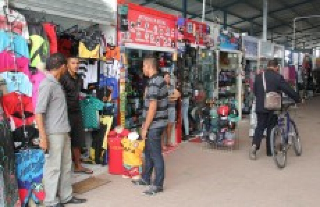 Retirada de barracas melhora vendas no shopping popular