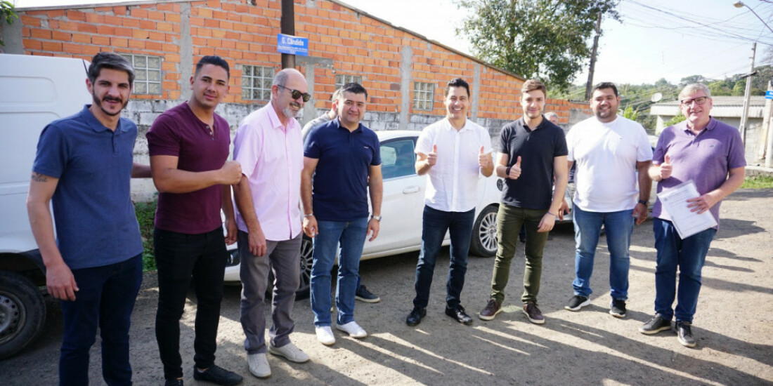 Serviços de pavimentação chegam ao Jardim Dora