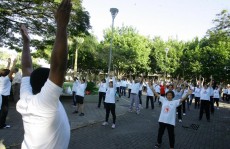 Lian Gong celebra chegada do verão em Suzano: