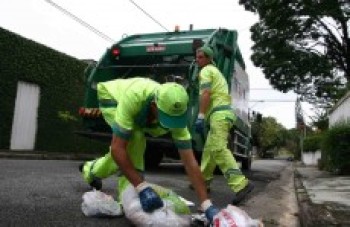 Coleta de lixo em Mogi ficará suspensa dias 25 e 1 de janeiro