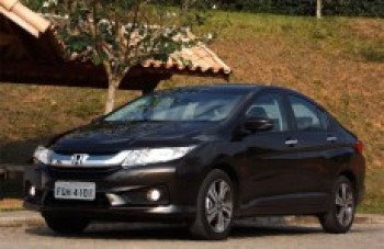 Honda City ganha equipamentos novos para a linha do ano que vem