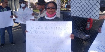 Moradores protestam pela reabertura do PS do Luzia
