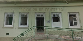 Professores de Salesópolis fazem protesto