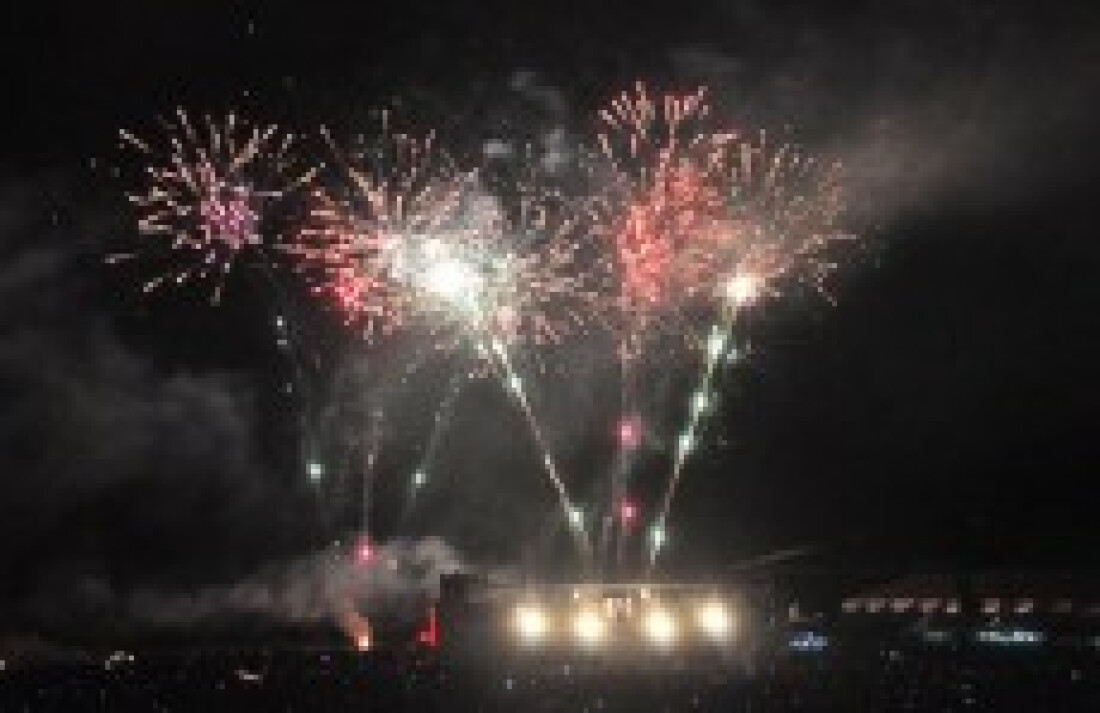 Réveillon em Bertioga terá shows e a tradicional queima de fogos