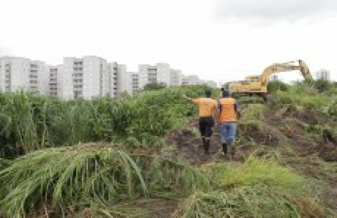 Prefeitura cobra responsáveis após inundação em conjunto