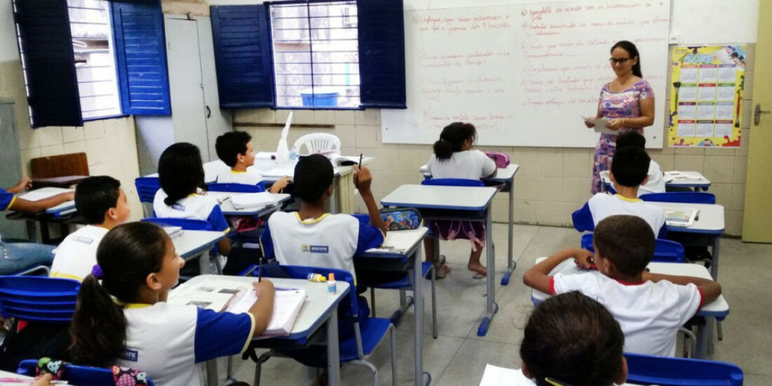 Governo libera R$ 4 bi para ampliar vagas de tempo integral em escolas