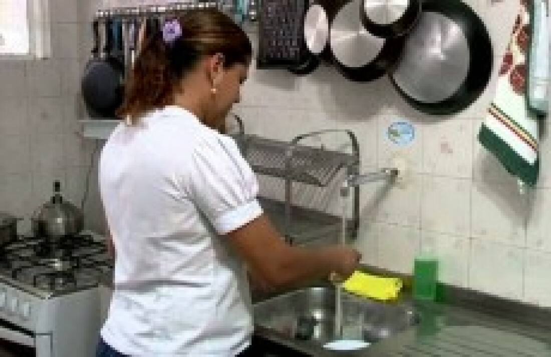 Trabalho doméstico atrai menos as mulheres mais jovens, avalia Ipea