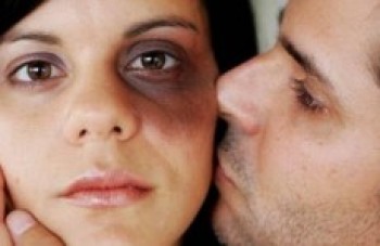 Sancionada lei que prevê plástica no SUS para mulher vítima de violência