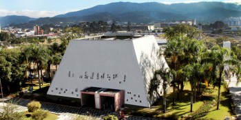 Câmara de Mogi recebe Santa Casa para debater convênio