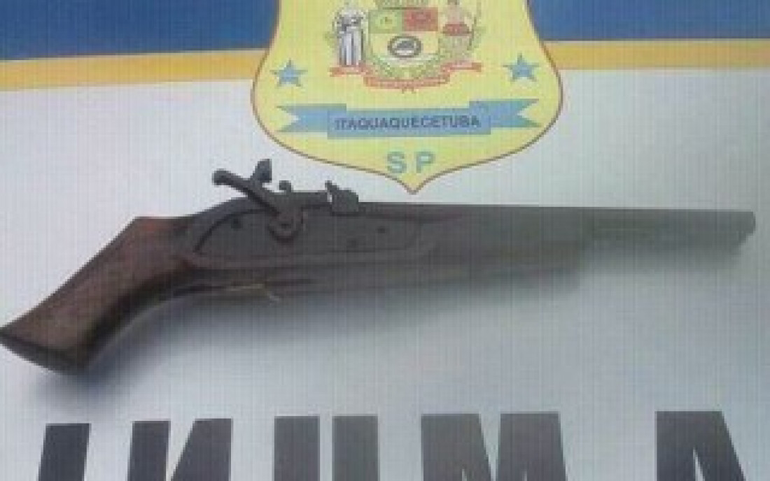 GCM prende homem com arma perto de fórum: