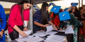 Desenvolvimento Social forma 511 pessoas