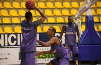 Mogi/Helbor se reencontra com o São José pela NBB