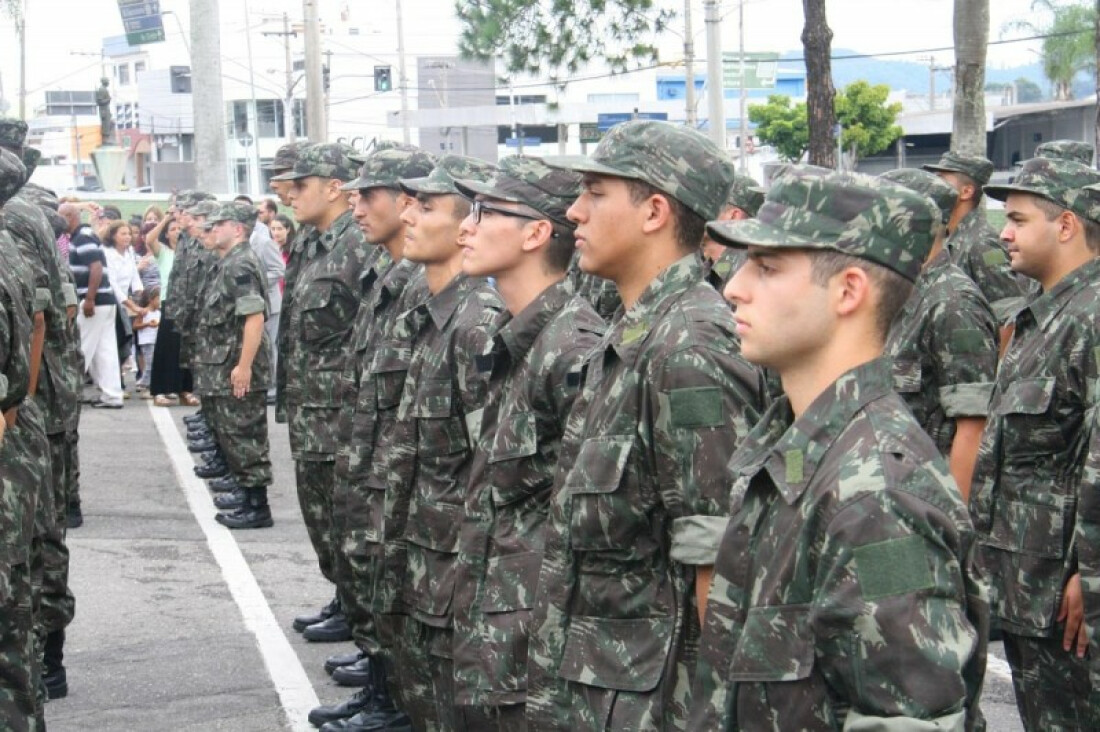 Cerca de 13 mil jovens devem se alistar este ano