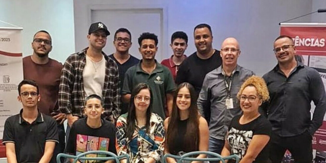 Estudantes do Unipiaget realizam plantão de dúvidas sobre o imposto de renda