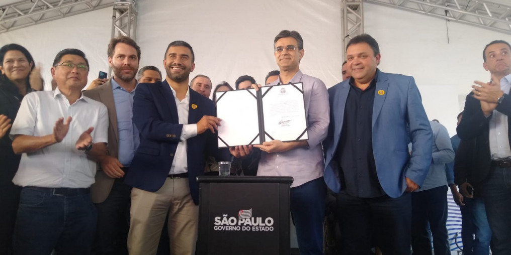 Estado libera R$ 128 milhões em convênios para a cidade