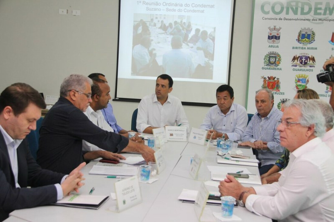 Prefeitos reelegem Bertaiolli como presidente do Condemat