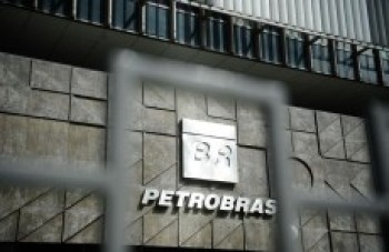 Petrobras diminui em 25% previsão de investimentos