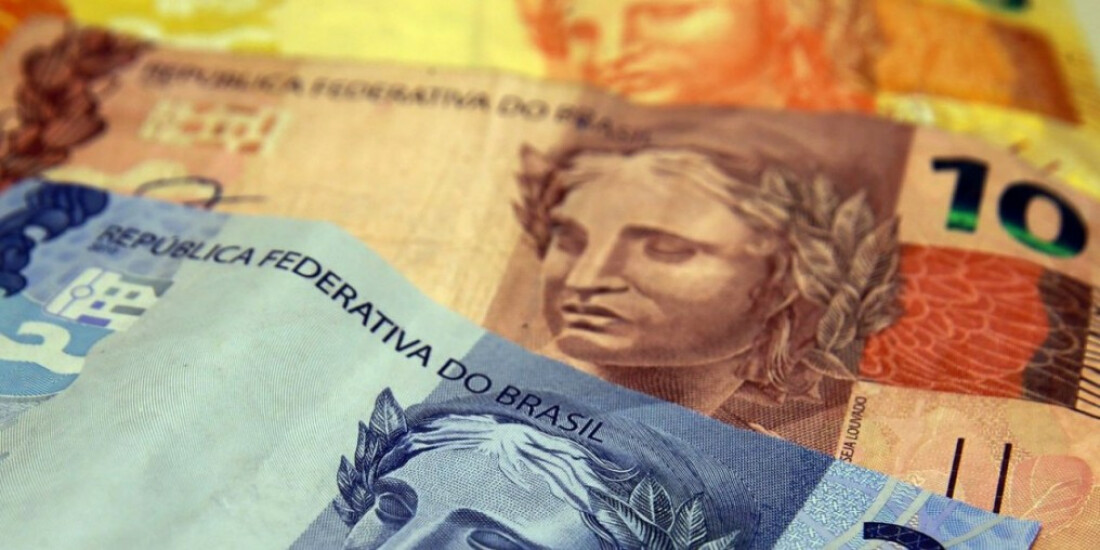 Governo paga hoje Auxílio Brasil a beneficiários com NIS final 4