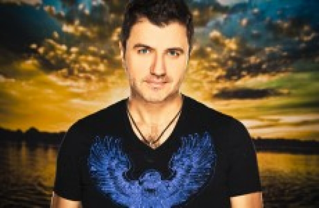 Maurício Manieri apresenta os seus sucessos hoje em Bertioga