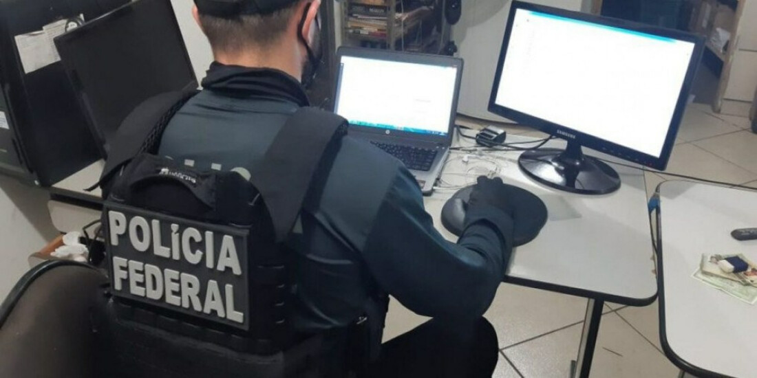 PF prende importador que usava Correios para trazer armas