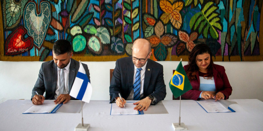Mogi assina parceria com o governo da Finlândia