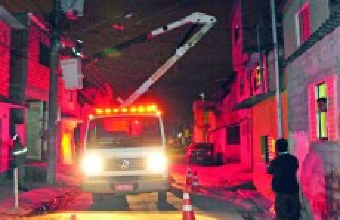 Manutenção de iluminação chega ao bairro Monte Belo