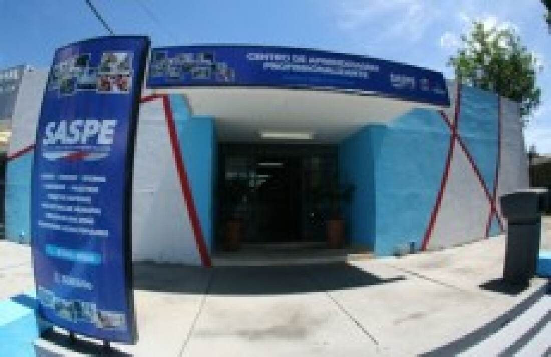 Saspe abre vaga para curso profissionalizante de penteados