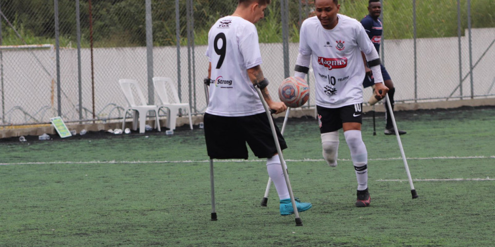 Corinthians/Mogi goleia Santos por 12 a 0