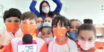 Guararema inova no ensino de inglês com tecnologias