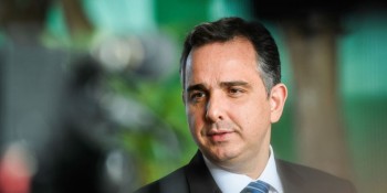 Presidente em exercício assina MP sobre área estratégica de defesa