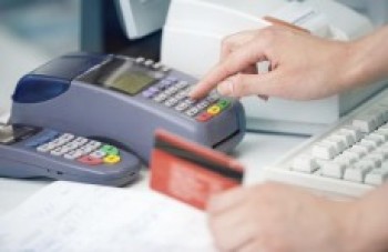 Dívida dos brasileiros chega a R$ 255 bilhões, afirma Serasa