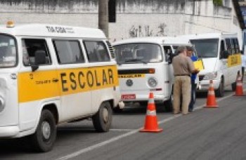 Detran abre 6 vagas no transporte escolar