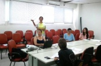 Capacitação sobre zika e microcefalia é ministrada