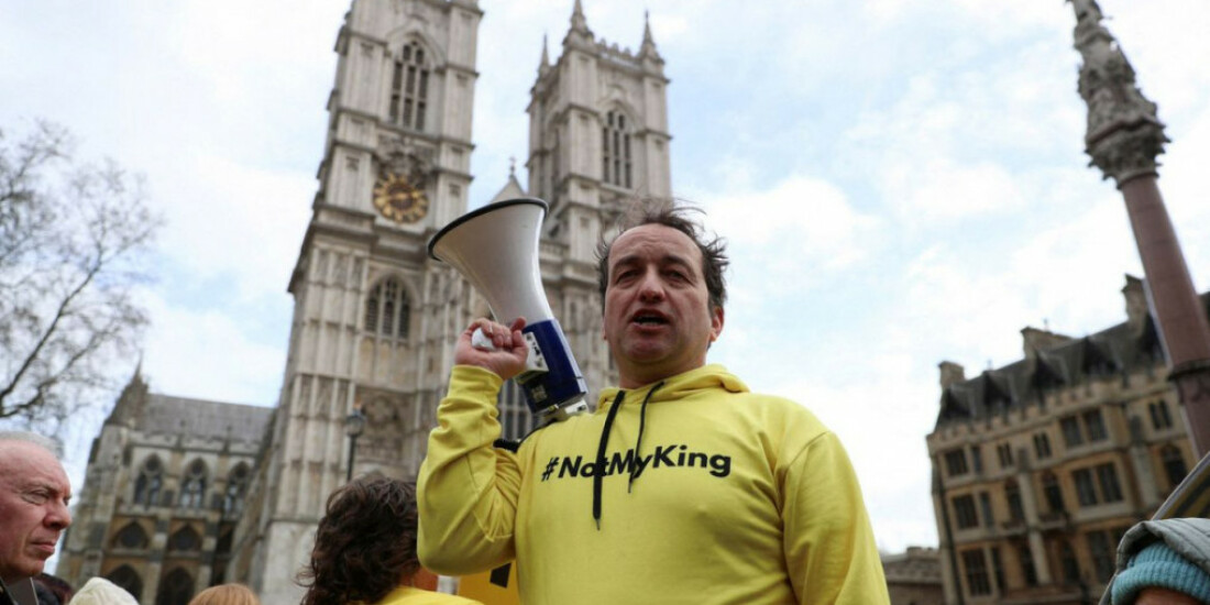 Polícia britânica lamenta prisão de líder de grupo antimonarquista