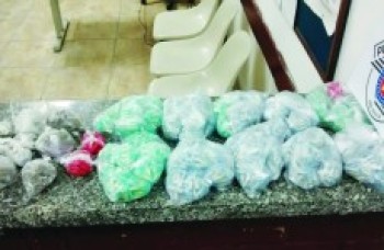 Drogas são apreendidas na Vila Nova Estação: