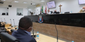 Educação apresenta balanço de ações à Câmara Municipal