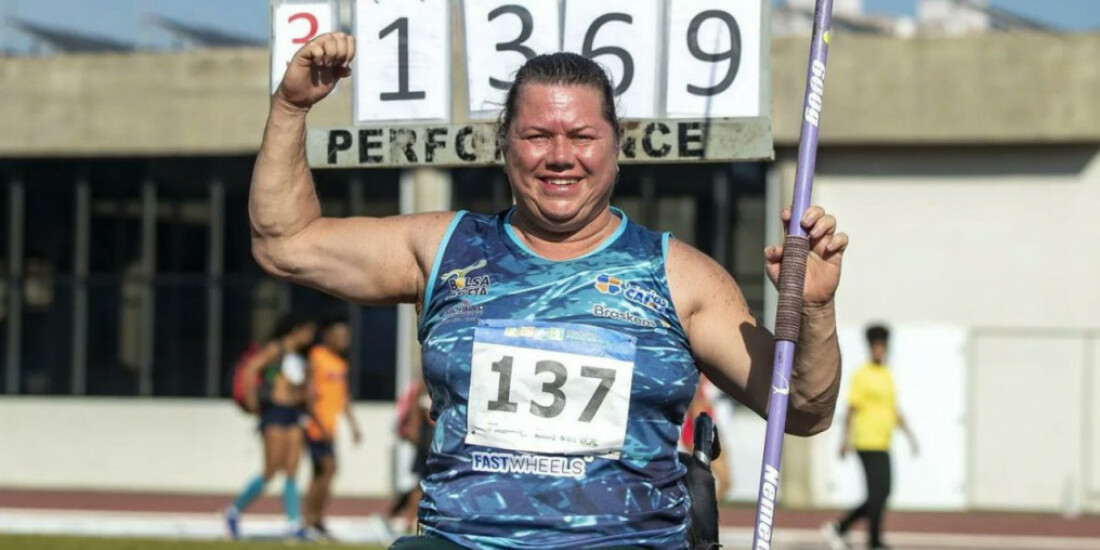 Beth Gomes quebra recorde mundial paralímpico no lançamento de dardo