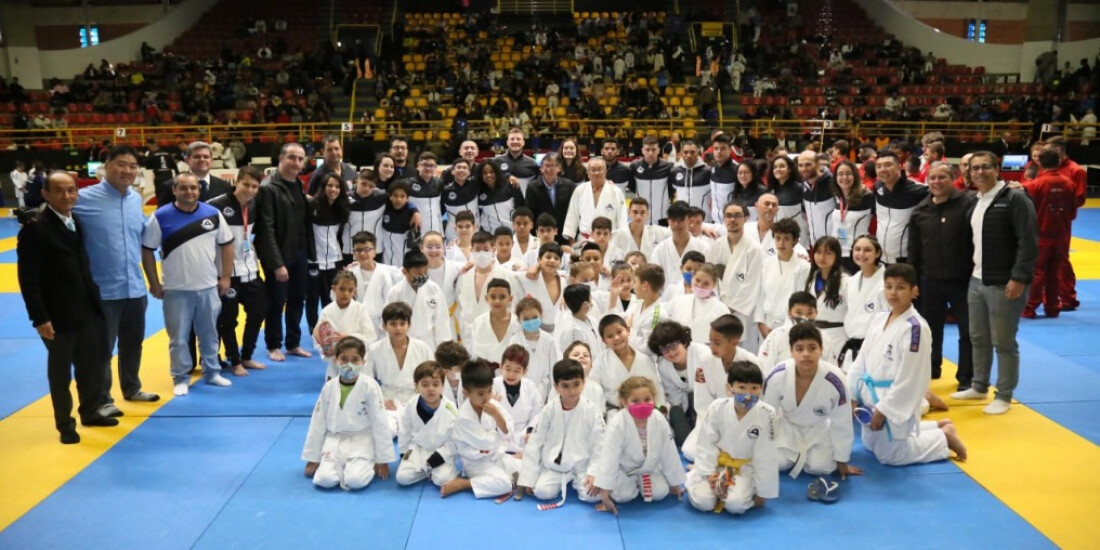 Legislativo homenageia Judô Clube de Mogi das Cruzes